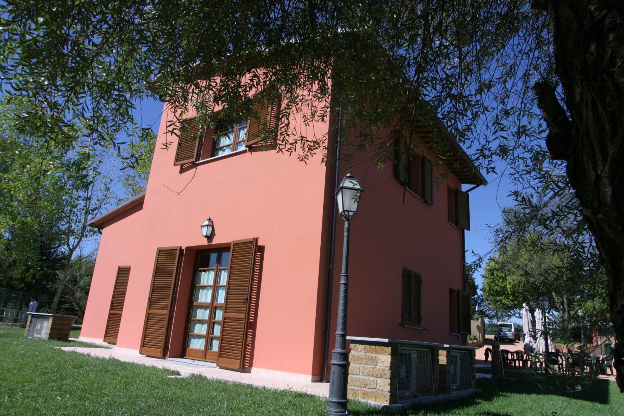 La Bettola Tavern Rooms Restaurant Montopoli in Val dʼArno Exterior foto